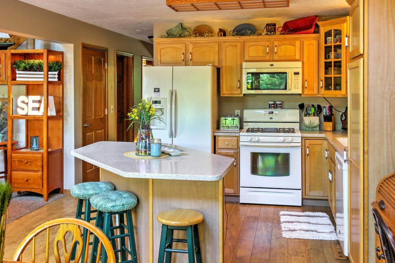 Roomy House On 2 Acres - 2 Mi To Egg Harbor Beach! Exteriér fotografie